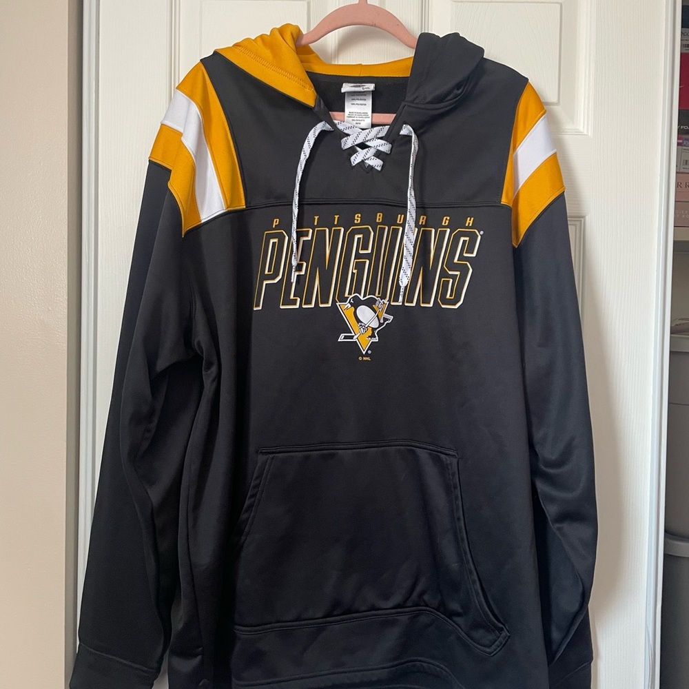NHL Pittsburgh Penguins Black and Gold Sweatshirt